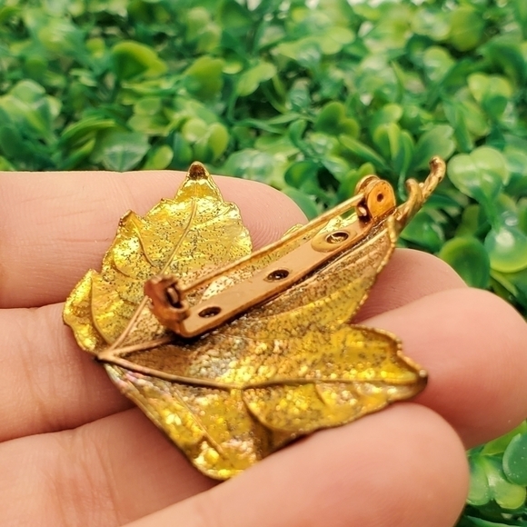 VTG Gold bronze dipped leaf maple tree brooch pin 2" x 1 3/4" - Picture 8 of 8